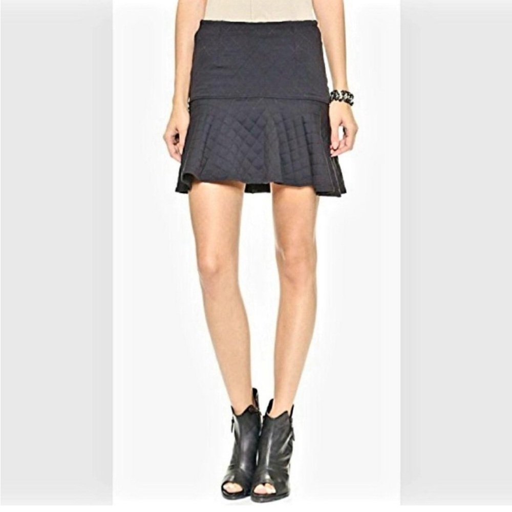 David Lerner Quilted Gray Stretch Nylon Above Knee Flounce Swing Skirt S